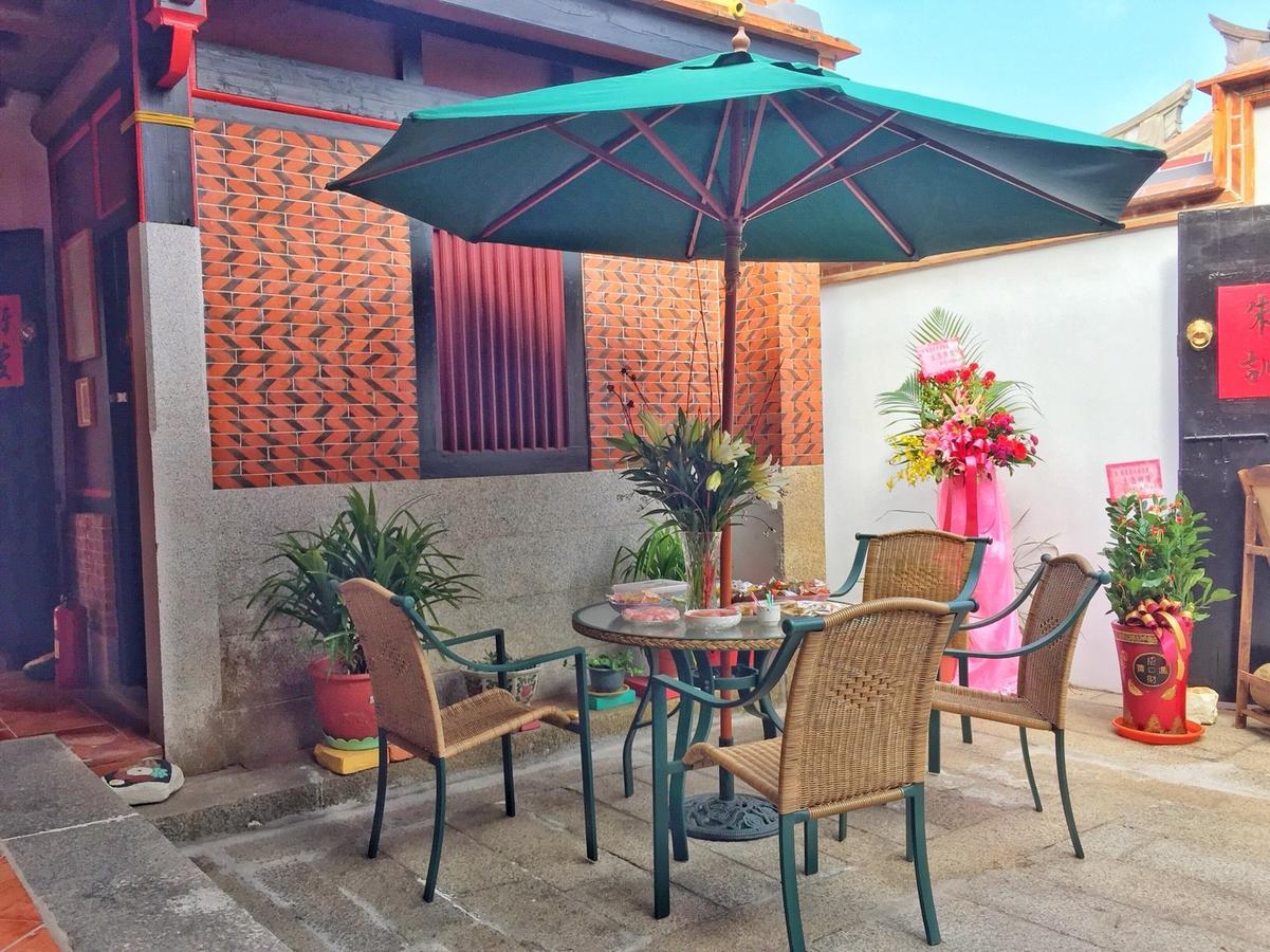 Bed and Breakfast Luofunjyu Цзиньчэн Экстерьер фото